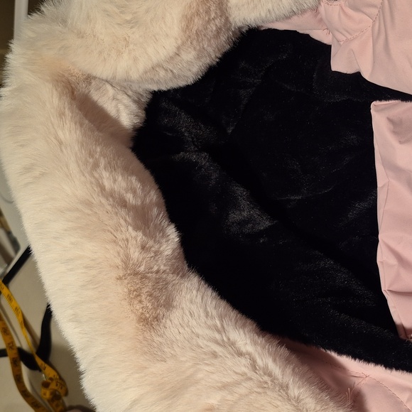 Canada Weather Gear - Pink Parka with faux fur lined hood - Picture 9 of 15